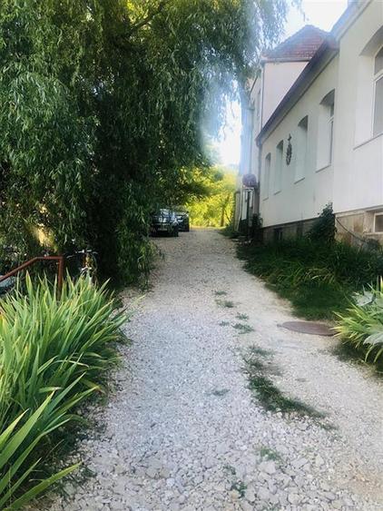 Casă individuală cu 2 camere cu Canalizare în Ultracentral