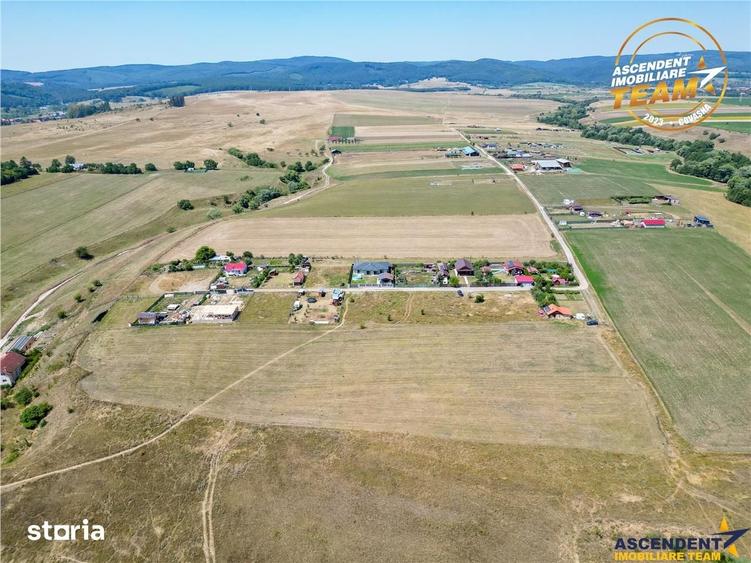 Teren de 5300 mp, în Central