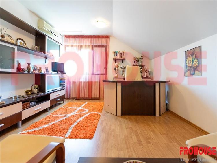 Casă cu 4 camere cu Teren 671 Mp în Gherăiești