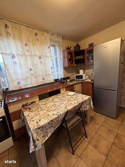 Casă cu 4 camere cu Teren 186 Mp în Rovine