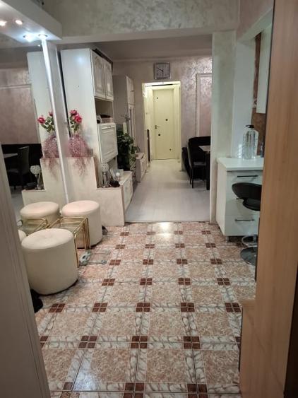 Apartament cu 3 camere semidecomandat, mobilat în Ultracentral