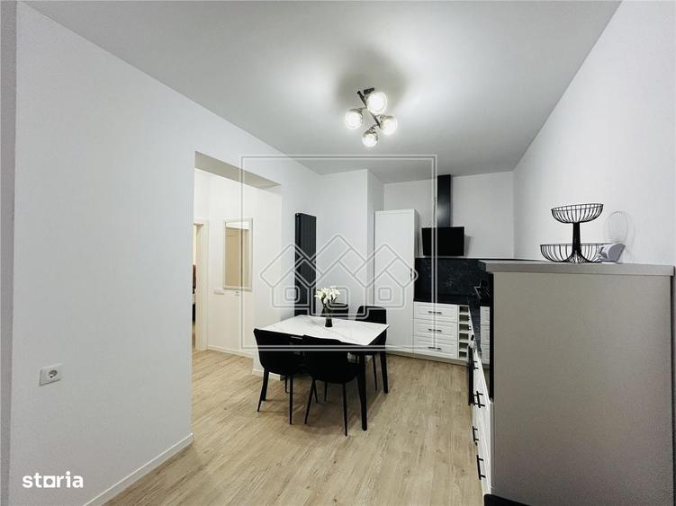 Apartament in zona Ultracentrala, 58 mp utili, recent renovat - 1
