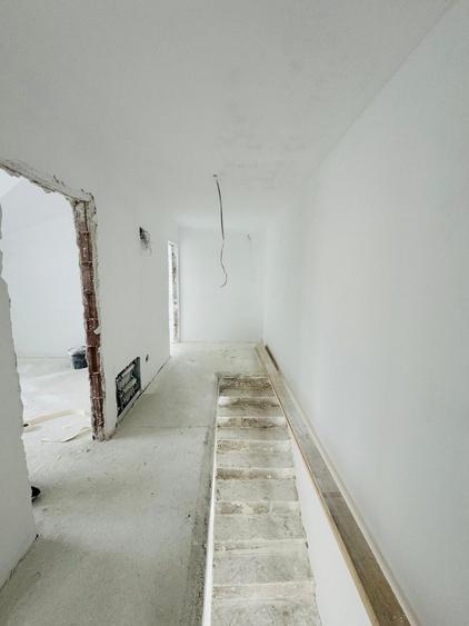 Duplex cu 4 camere cu Teren 250 Mp în Sânandrei