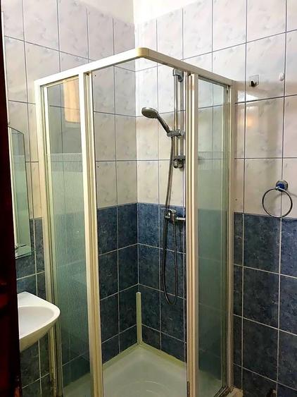 Apartament cu 2 camere semidecomandat în Cetate