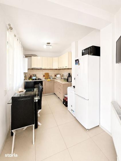 Casă cu 5 camere cu Teren 150 Mp în Central