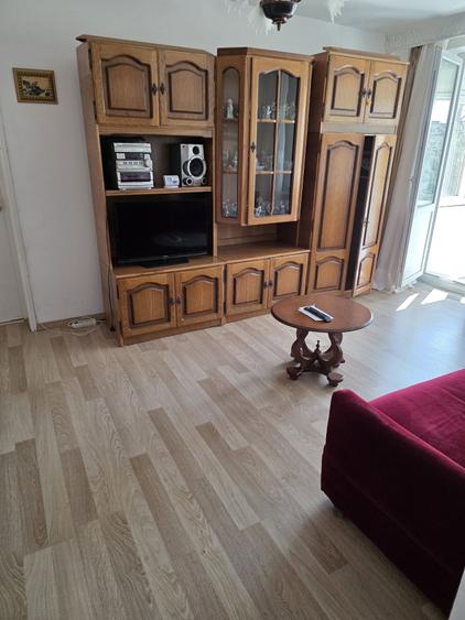 Apartament cu 2 camere semidecomandat în Brazda lui Novac