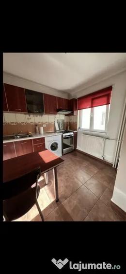 Brancoveanu piata sudului etaj 3 spatioasa - 1
