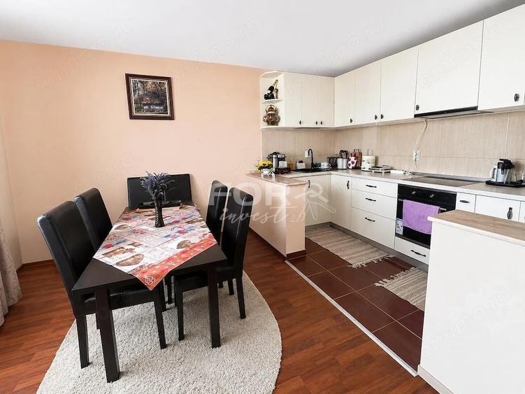 Casă cu 5 camere cu Teren 880 Mp în Oncea
