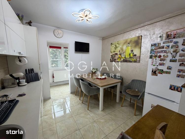 Apartament cu 2 camere decomandat în Vasile Aaron