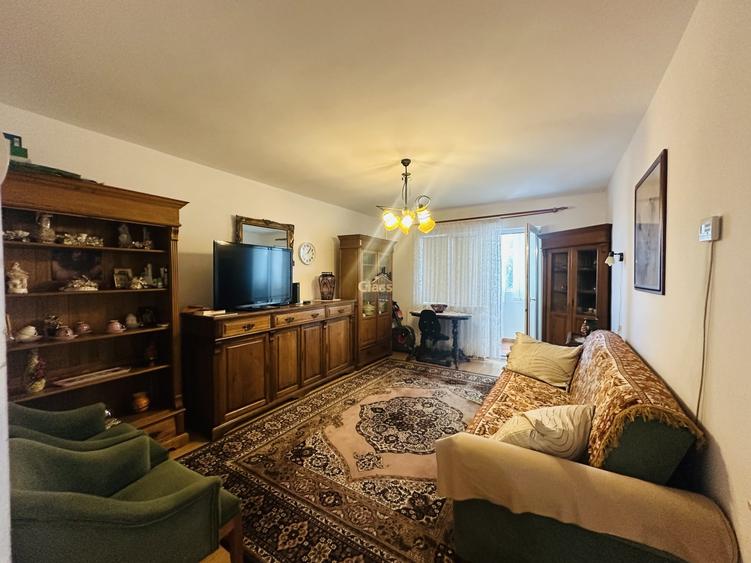 Apartament cu 3 camere decomandat, mobilat în Mănăștur