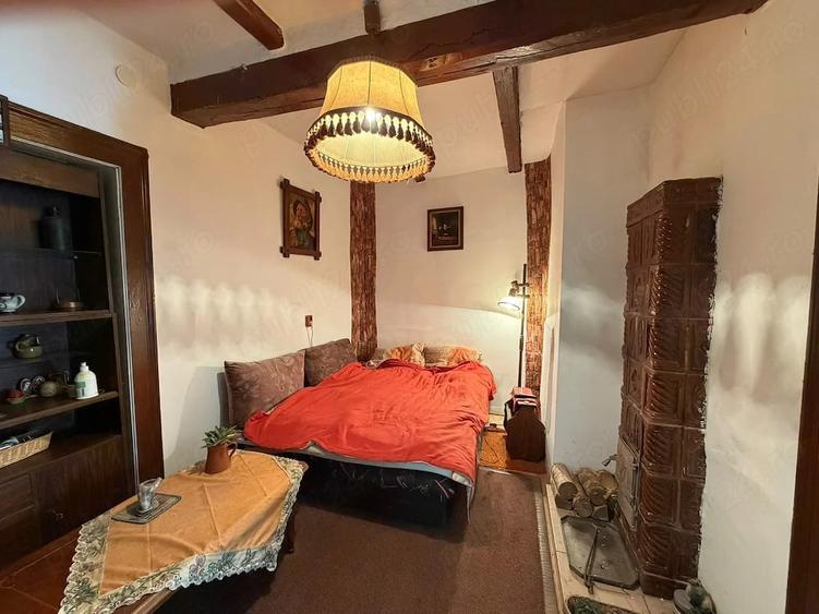 Casă cu Teren 1215 Mp în Ant