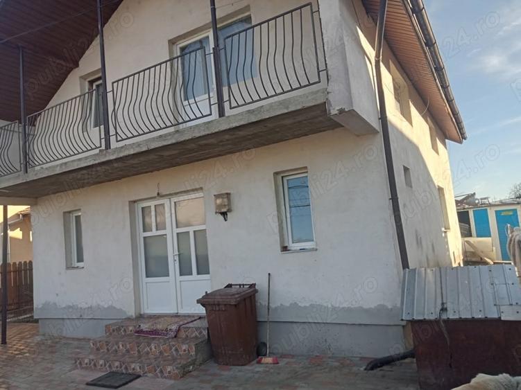 Casă cu 3 camere în Central