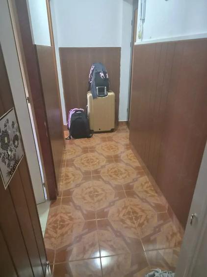 Apartament cu 3 camere semidecomandat în Țiglari
