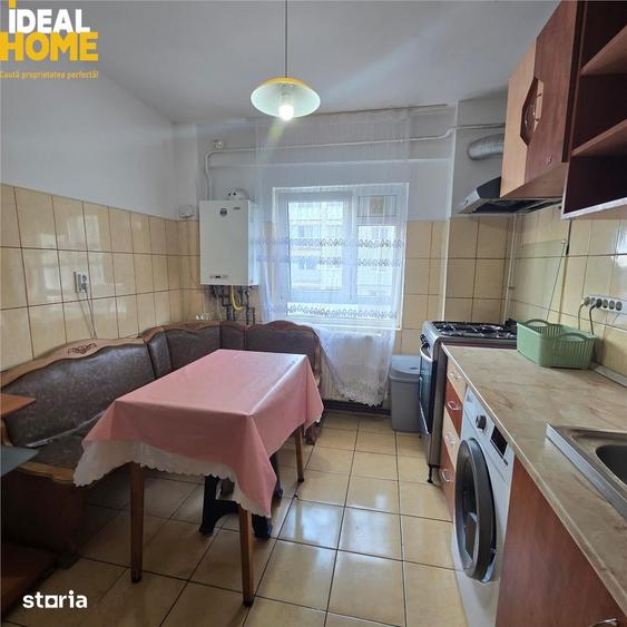Apartament cu 3 camere decomandat în Mircea cel Bătrân
