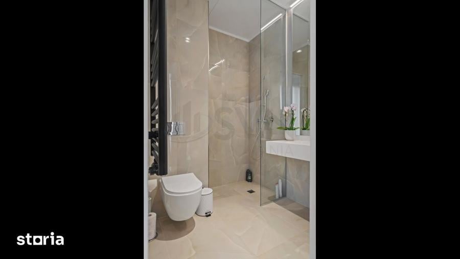 Apartament cu 3 camere, mobilat în Tei