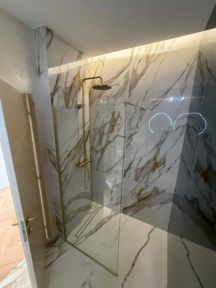Apartament cu 3 camere semidecomandat, mobilat în Sopor