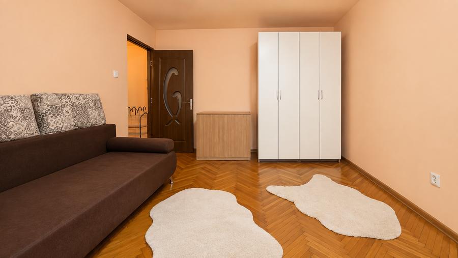 Apartament cu 2 camere în Girocului