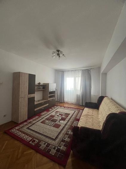 Apartament cu 3 camere semidecomandat în Iosefin