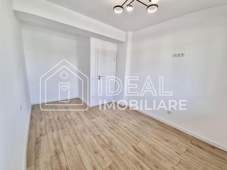 Apartament cu 3 camere decomandat în Exterior Vest