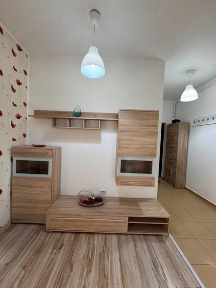 Apartament cu 3 camere decomandat în Rahova