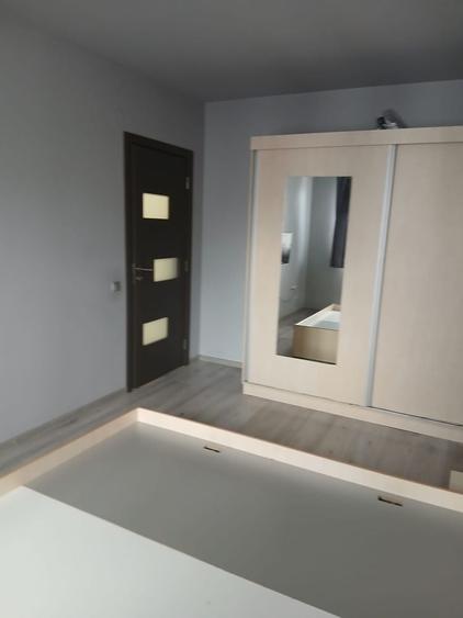 Apartament cu 2 camere decomandat în Florești