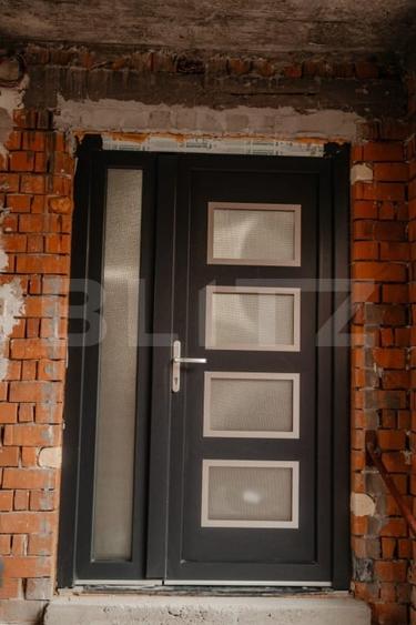Casă individuală cu 5 camere cu Canalizare în Lugoj
