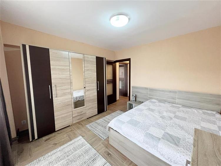 Apartament 2 camere etaj intermediar intrare Racadau - 3