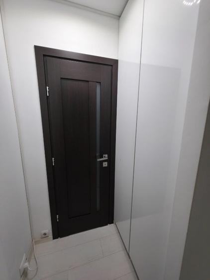 Apartament cu 3 camere semidecomandat, mobilat în Gorjului