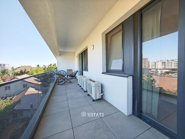 Apartament cu 3 camere decomandat, mobilat în Băneasa