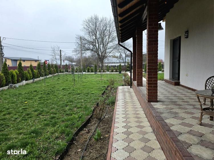 Casă cu 4 camere în Central