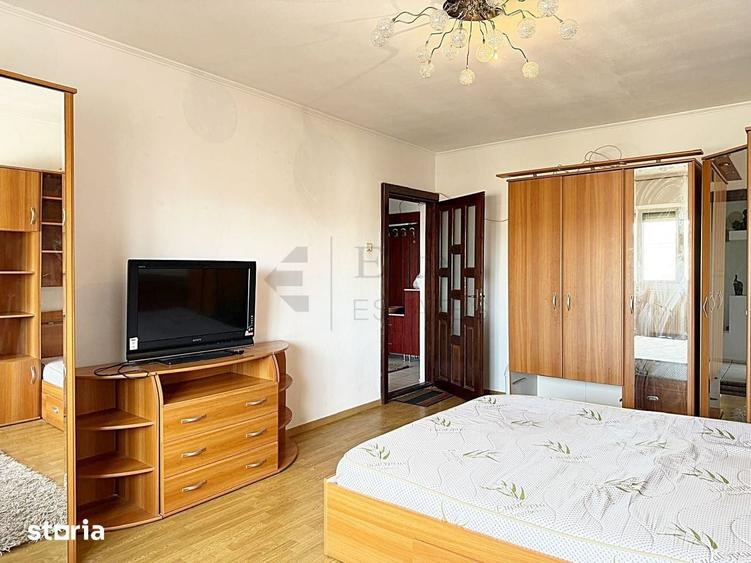 Apartament cu 3 camere decomandat în Nufărul