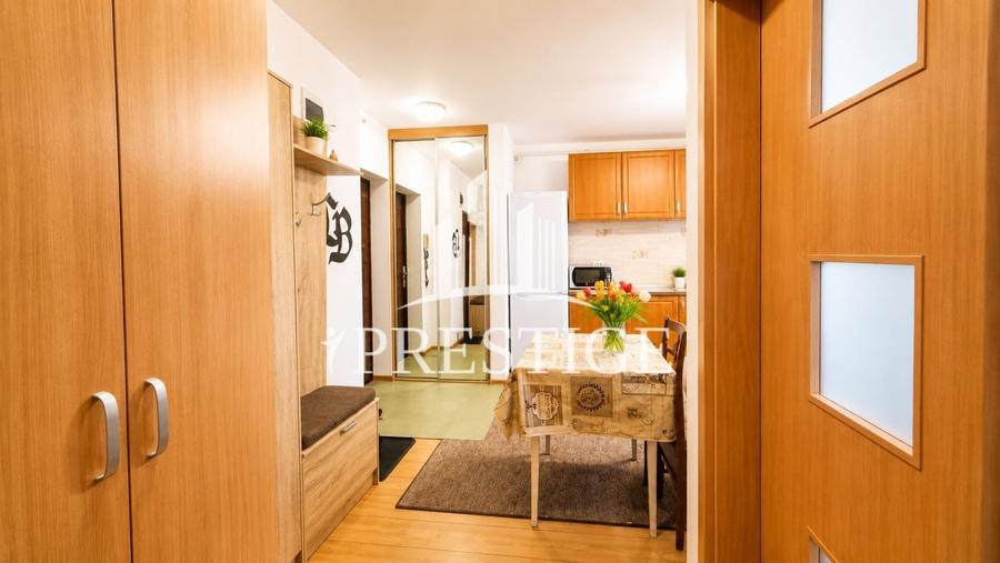 Apartament cu 2 camere semidecomandat, mobilat în Mihai Viteazul