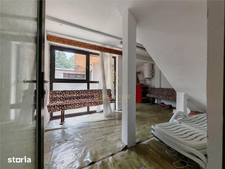Casă cu 6 camere cu Teren 800 Mp în Gârleni