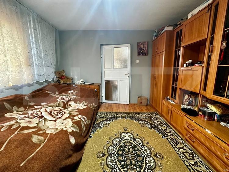 Casă individuală cu 4 camere cu Canalizare în Dâmbul Rotund