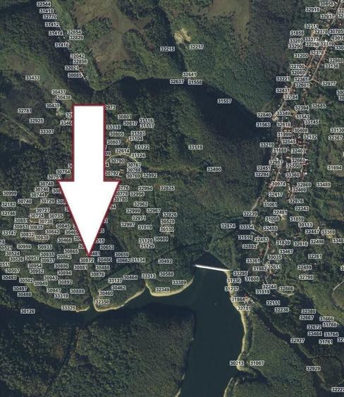 Teren Construcții intravilan de 1000 mp, în Văliug
