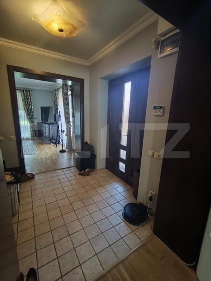 Casă individuală cu 4 camere cu Canalizare în Iosia