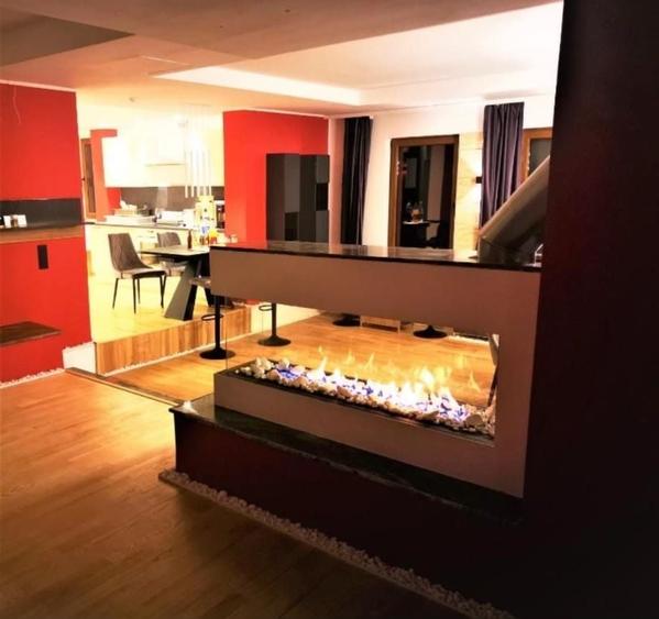 Casă cu 4 camere decomandat în Remetea Mare