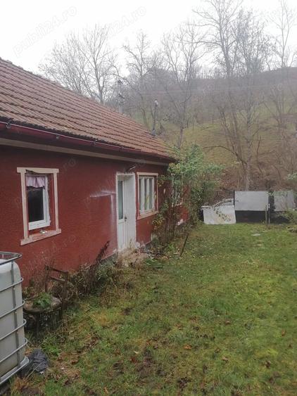 Casă cu Teren 2000 Mp în Central