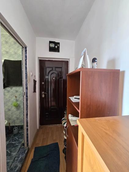 Garsonieră semidecomandată în Titan