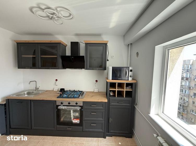 Apartament cu 3 camere decomandat în 13 Septembrie