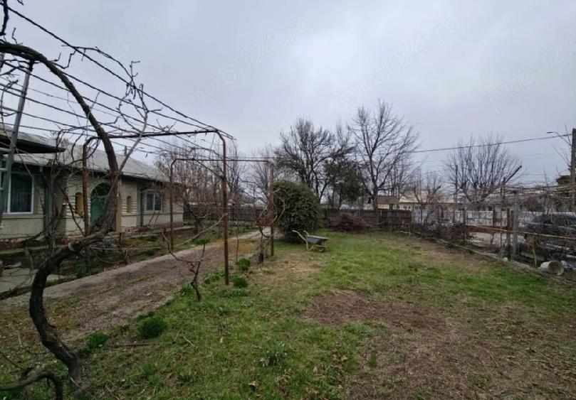 Casă cu Teren 1401 Mp în Amara