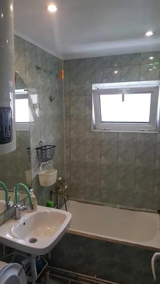 Apartament cu 2 camere semidecomandat, mobilat în Zimbru