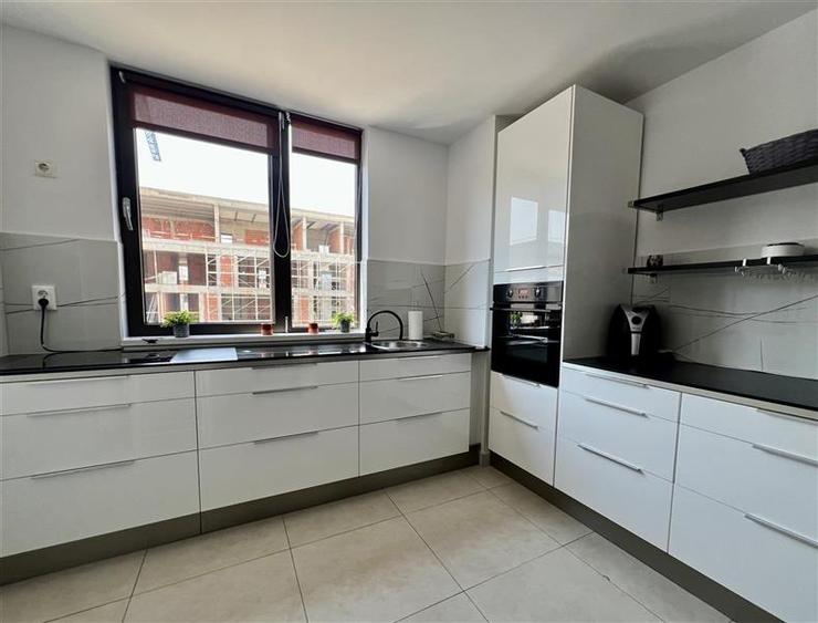 Apartament cu 5 camere decomandat, mobilat în Herăstrău