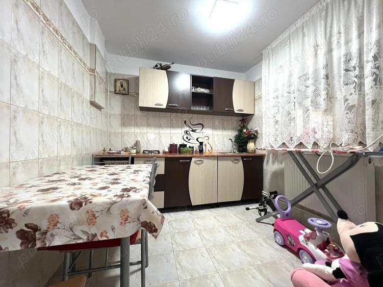 Casa Tuzla 2 Constructii Individuale 9 camere 811mp teren - 12