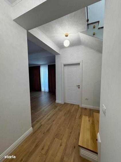 Casă cu 4 camere cu Teren 320 Mp în Central