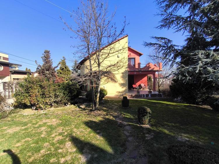 Casă cu 4 camere în Feleacu