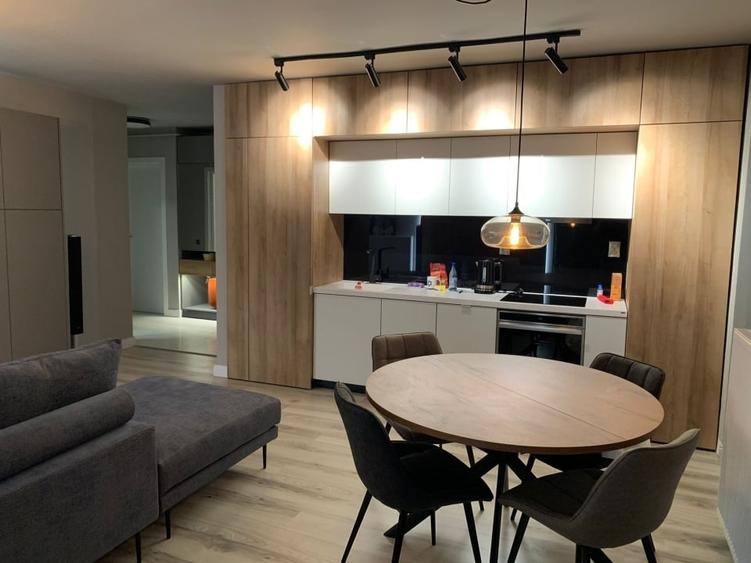 Apartament cu 2 camere decomandat, mobilat în Mărăști