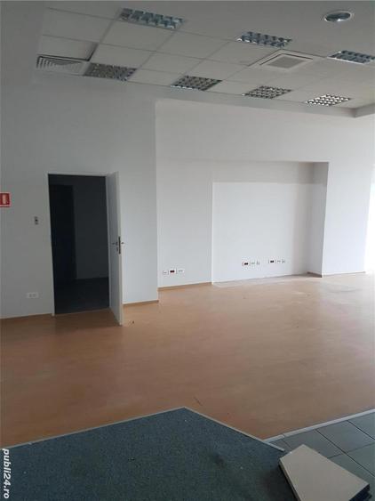 Spațiu comercial, de 530 mp, în Central
