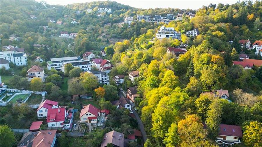 Hotel/Pensiune, de 280 mp, în Drumul Poienii