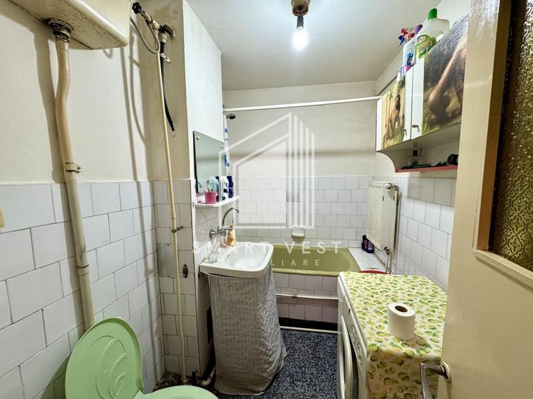 Apartament cu 2 camere decomandat în Micro 17